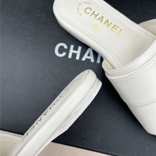High Quality Luxury Chanel Cc Pearl Rhinestone Buckle Slippers – Style 44646 product detail