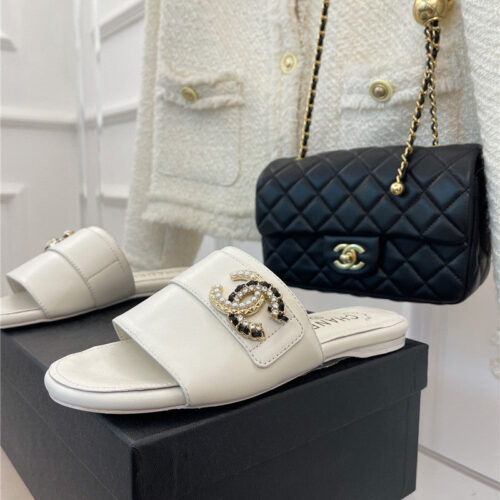 High Quality Luxury Chanel Cc Pearl Rhinestone Buckle Slippers – Style 44646 product detail