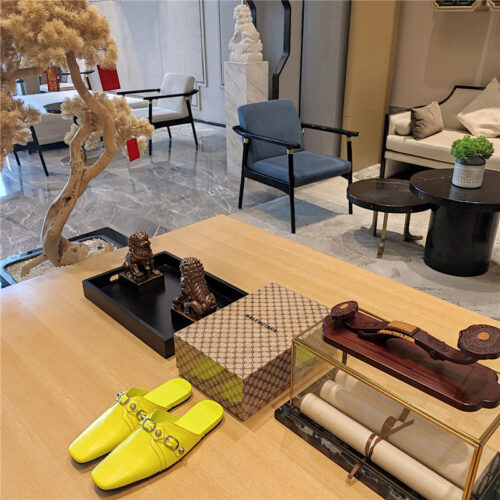 High Quality Luxury Balenciaga Lemon Point Shoes – Style 28707 product detail