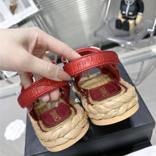 High Quality Luxury Chanel Classic Beach Velcro Sandals product detail