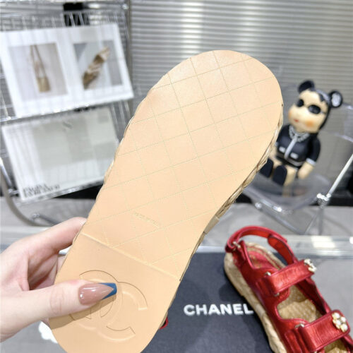 High Quality Luxury Chanel Classic Beach Velcro Sandals product detail