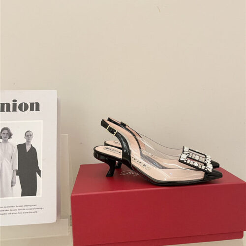 High Quality Luxury Roger Vivier New Crystal Buckle Cat Heel Shoes product detail
