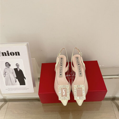 High Quality Luxury Roger Vivier New Crystal Buckle Cat Heel Shoes – Style 81172 product detail