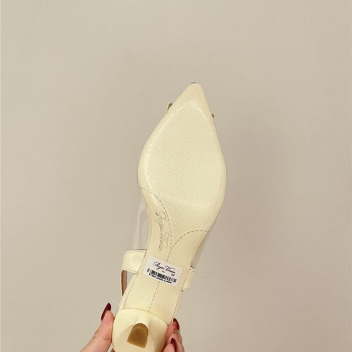High Quality Luxury Roger Vivier New Crystal Buckle Cat Heel Shoes – Style 81172 product detail