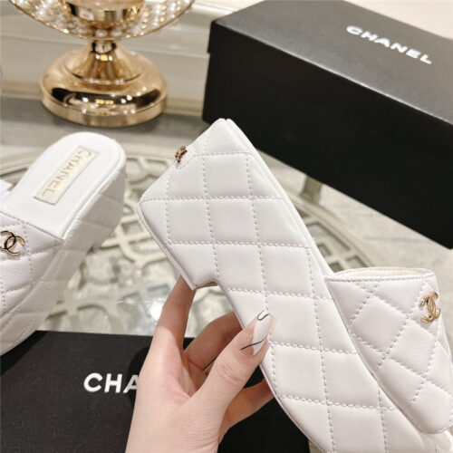 High Quality Luxury Chanel Lozenge Platform Sandals And Slippers product detail