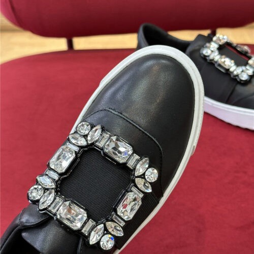 High Quality Luxury Roger Vivier Light And Soft Loafers product detail