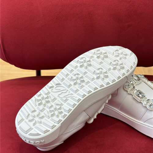 High Quality Luxury Roger Vivier Light And Soft Loafers – Style 59732 product detail