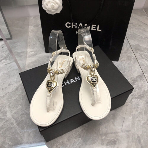 High Quality Luxury Chanel New Holiday Love Gemstone T Word Sandals – Style 88198 alternate view