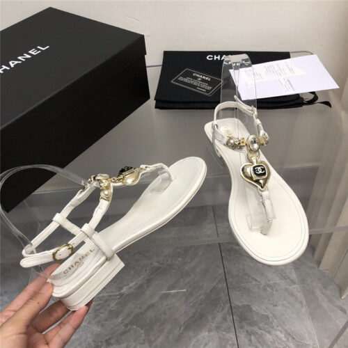 High Quality Luxury Chanel New Holiday Love Gemstone T Word Sandals – Style 88198 product detail