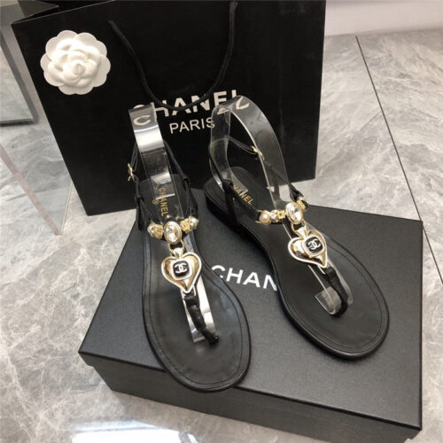 High Quality Luxury Chanel New Holiday Love Gemstone T Word Sandals product detail