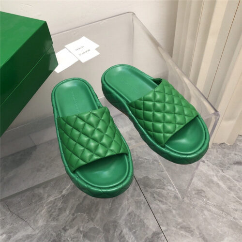 High Quality Luxury Bottega Veneta Plaid Leather Slides – Style 65286