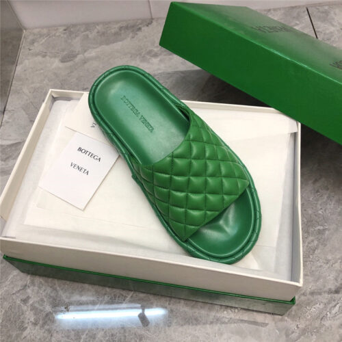 High Quality Luxury Bottega Veneta Plaid Leather Slides – Style 65286 product detail