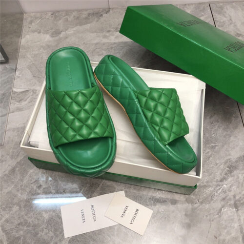 High Quality Luxury Bottega Veneta Plaid Leather Slides – Style 65286 alternate view