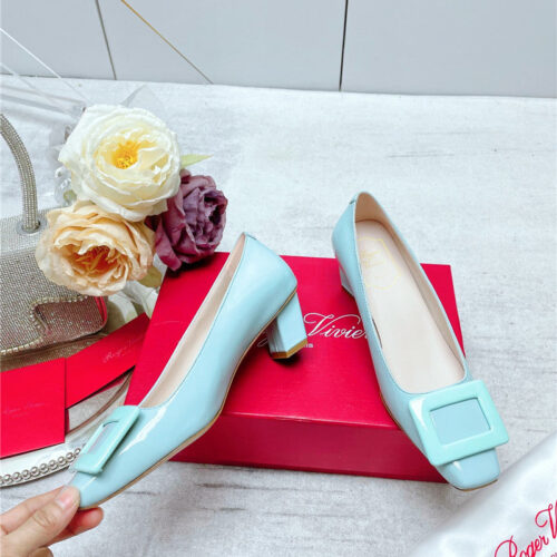 High Quality Luxury Roger Vivier New Patent Leather Pumps product detail