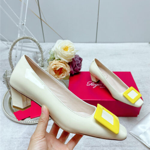 High Quality Luxury Roger Vivier New Patent Leather Pumps – Style 99764 alternate view