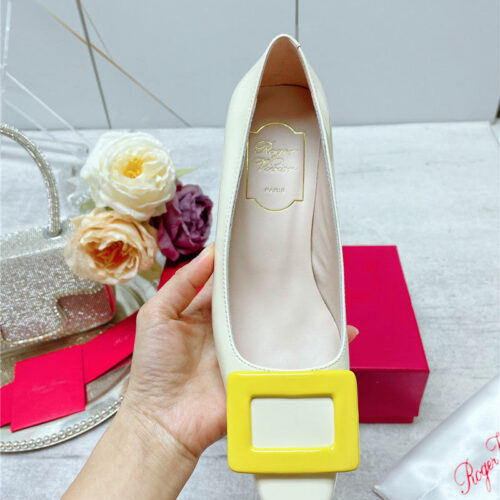 High Quality Luxury Roger Vivier New Patent Leather Pumps – Style 99764 product detail