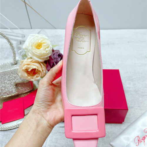 High Quality Luxury Roger Vivier New Patent Leather Pumps – Style 96372 product detail