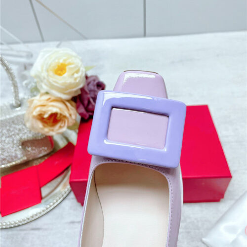 High Quality Luxury Roger Vivier New Patent Leather Pumps – Style 94676 product detail