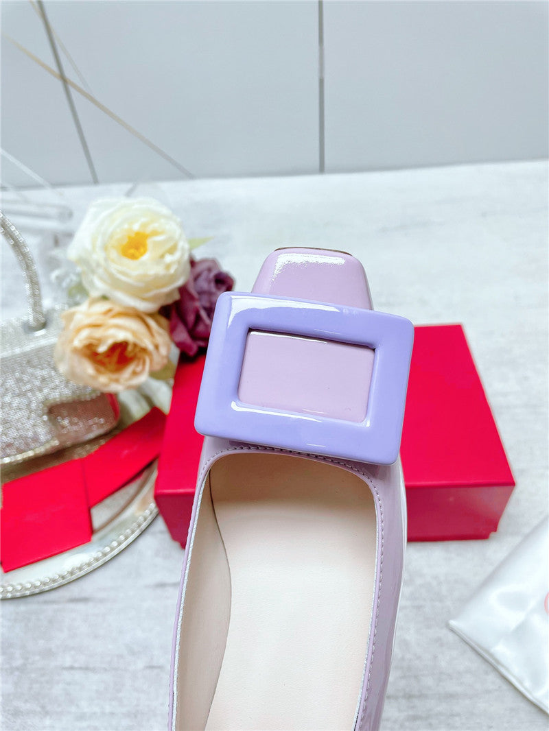 High Quality Luxury Roger Vivier New Patent Leather Pumps – Style 94676 product detail