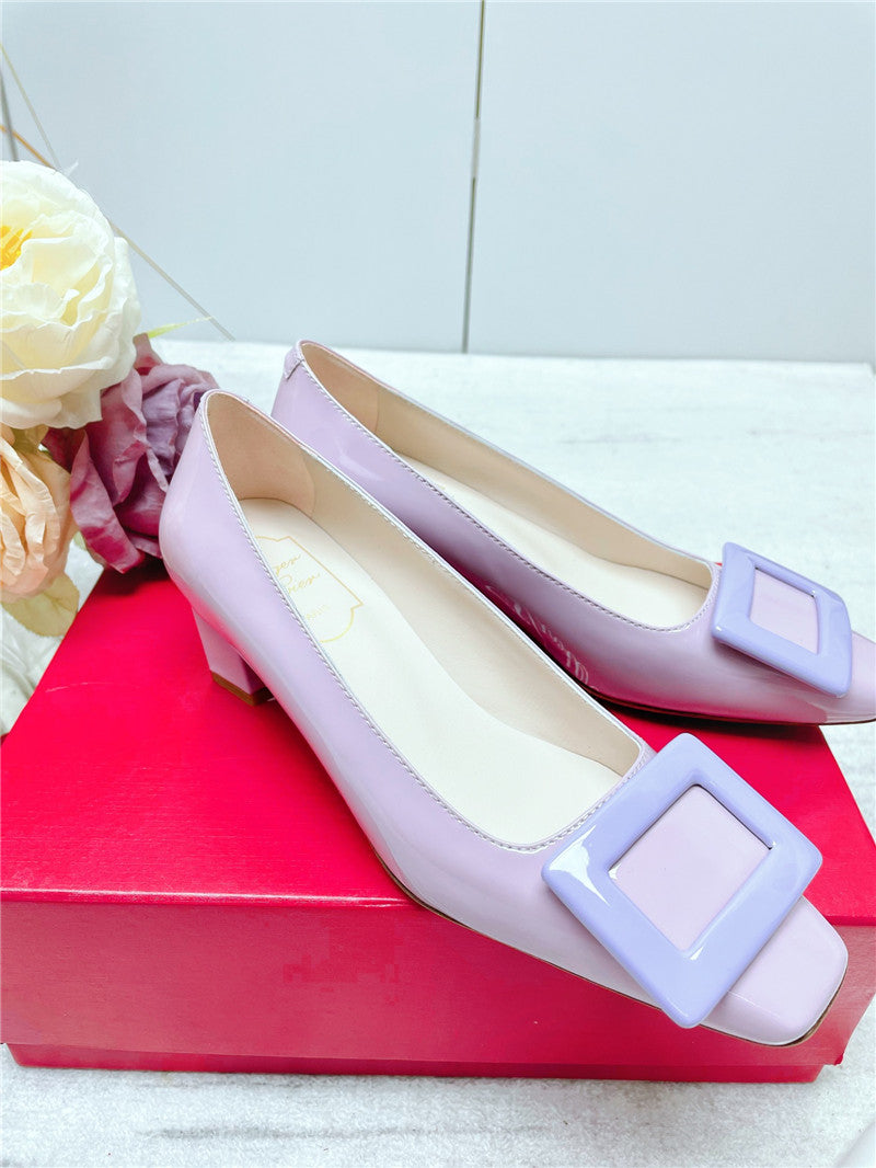 High Quality Luxury Roger Vivier New Patent Leather Pumps – Style 94676