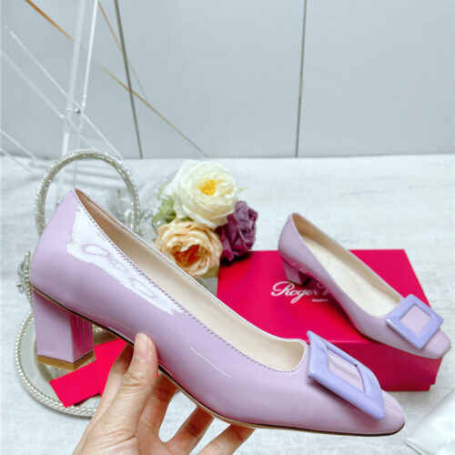 High Quality Luxury Roger Vivier New Patent Leather Pumps – Style 94676 alternate view