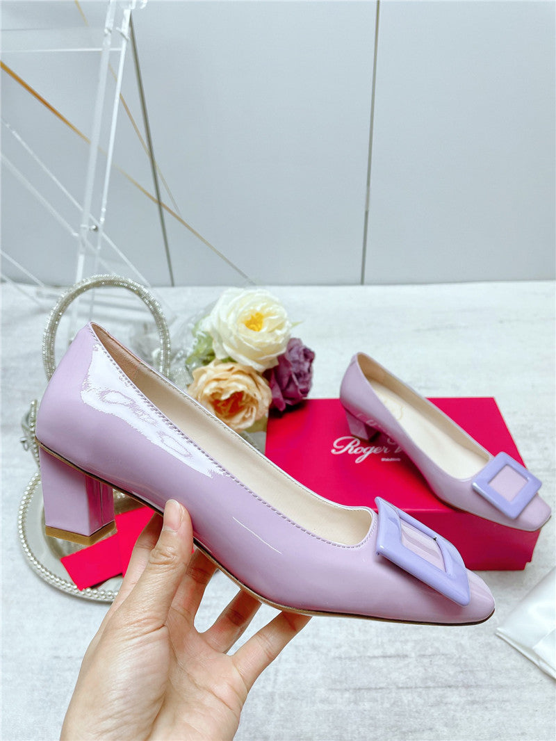 High Quality Luxury Roger Vivier New Patent Leather Pumps – Style 94676 product detail