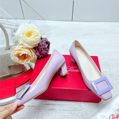 High Quality Luxury Roger Vivier New Patent Leather Pumps – Style 94676 product detail