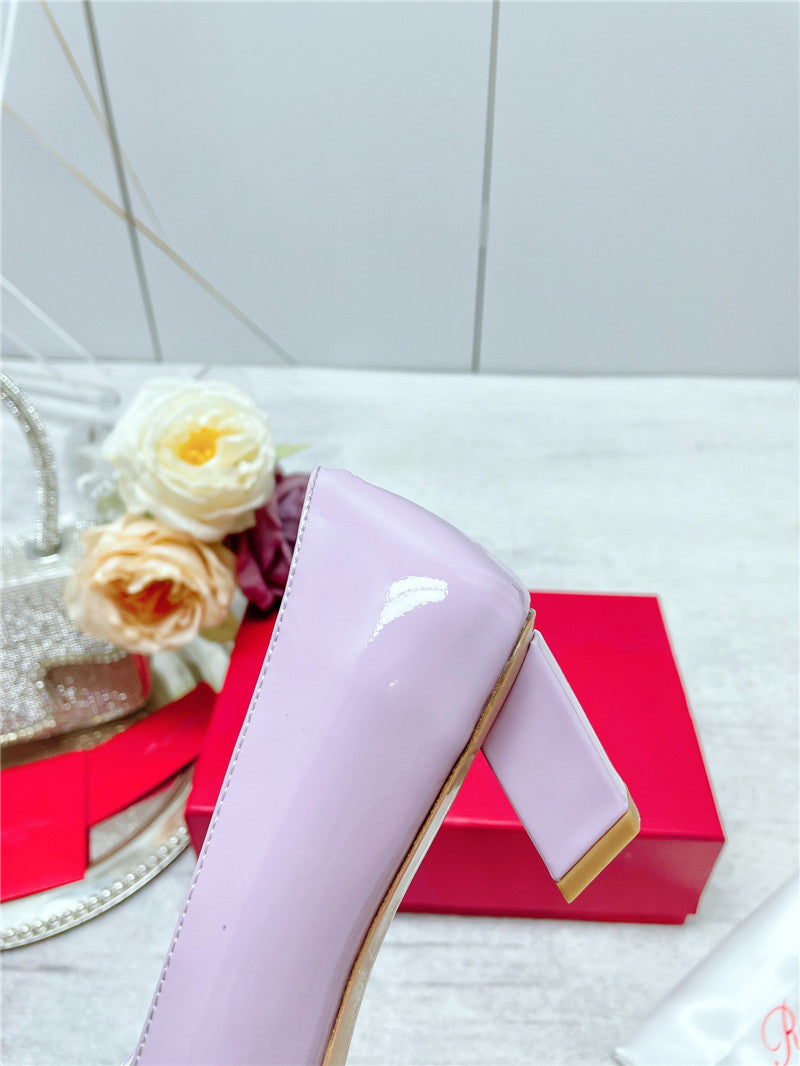 High Quality Luxury Roger Vivier New Patent Leather Pumps – Style 94676 product detail