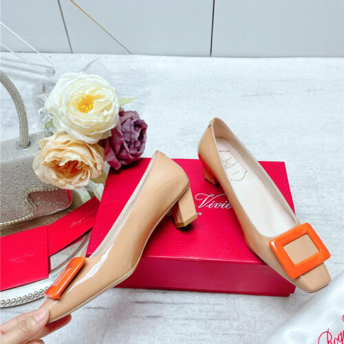High Quality Luxury Roger Vivier New Patent Leather Pumps – Style 58516 product detail