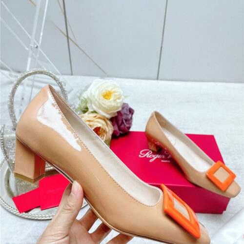 High Quality Luxury Roger Vivier New Patent Leather Pumps – Style 58516 alternate view