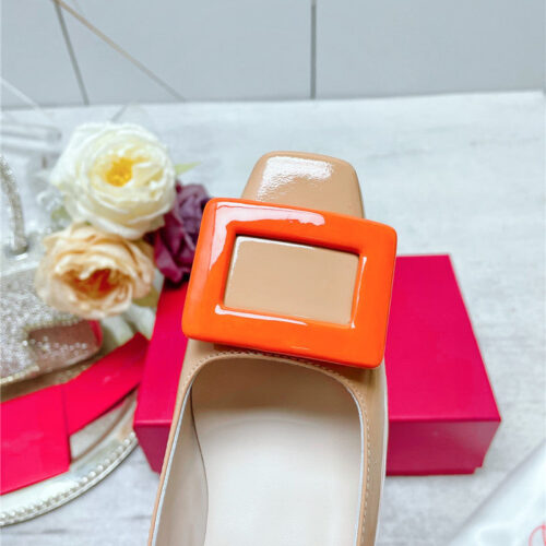 High Quality Luxury Roger Vivier New Patent Leather Pumps – Style 58516 product detail