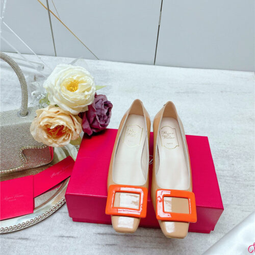 High Quality Luxury Roger Vivier New Patent Leather Pumps – Style 58516 product detail