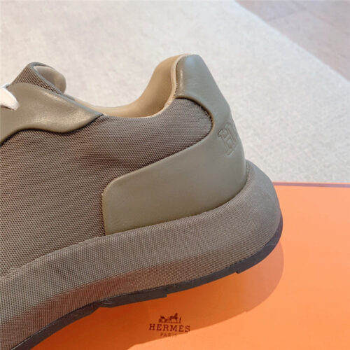 High Quality Luxury Hermes Classic Look-Alike British Retro White Shoes product detail