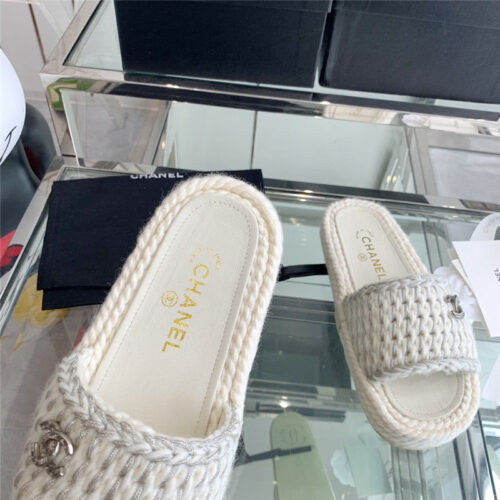 High Quality Luxury Chanel Woven Slippers – Style 18694 product detail
