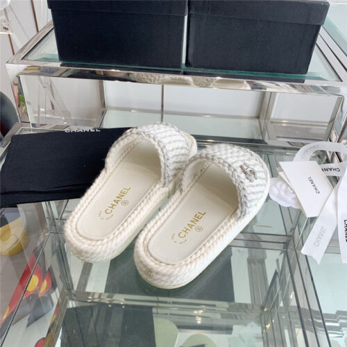 High Quality Luxury Chanel Woven Slippers – Style 18694 product detail