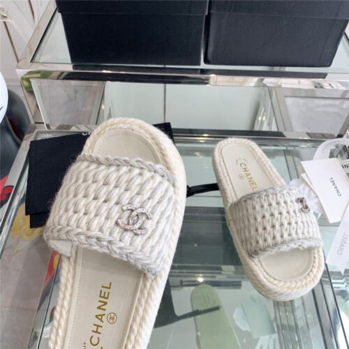 High Quality Luxury Chanel Woven Slippers – Style 18694 product detail