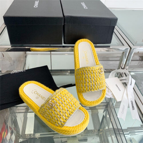 High Quality Luxury Chanel Woven Slippers – Style 84230 alternate view