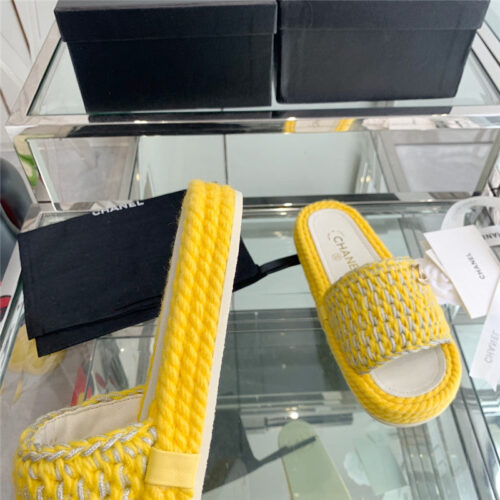 High Quality Luxury Chanel Woven Slippers – Style 84230 product detail
