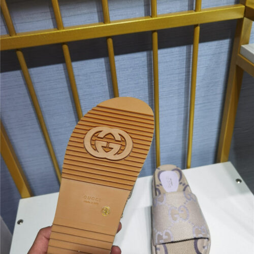 High Quality Luxury Gucci Latest Limited Edition Platform Sandals – Style 11507 product detail
