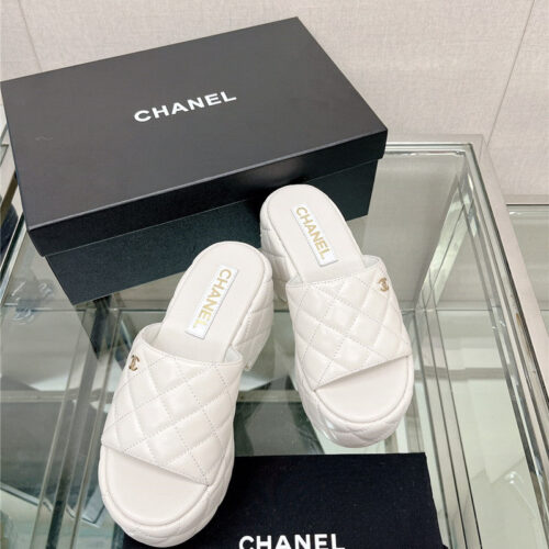 High Quality Luxury Chanel Rhombus Water Platform Platform Slippers product detail