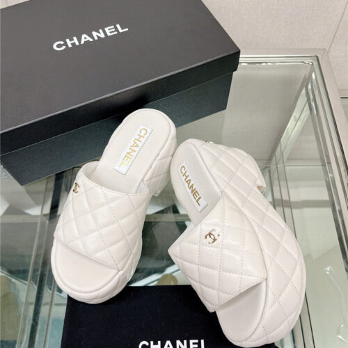 High Quality Luxury Chanel Rhombus Water Platform Platform Slippers product detail