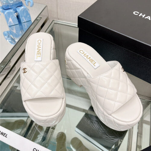 High Quality Luxury Chanel Rhombus Water Platform Platform Slippers product detail