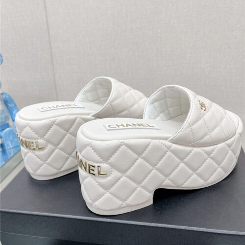 High Quality Luxury Chanel Rhombus Water Platform Platform Slippers product detail