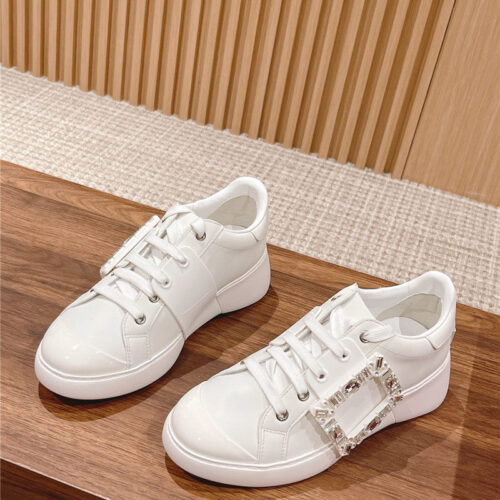 High Quality Luxury Roger Vivier New Diamond Buckle White Shoes product detail