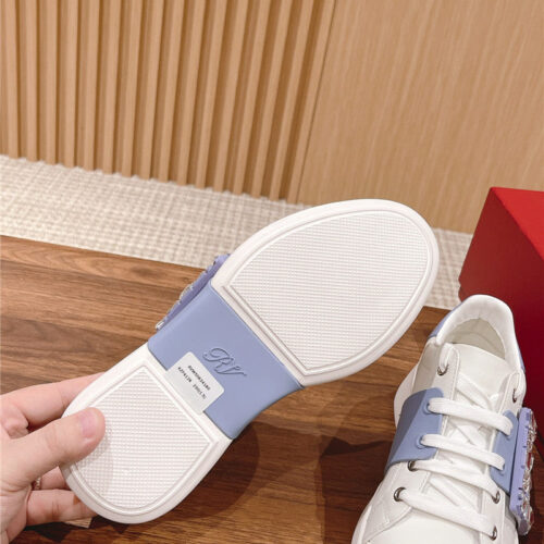 High Quality Luxury Roger Vivier New Diamond Buckle White Shoes – Style 09396 product detail