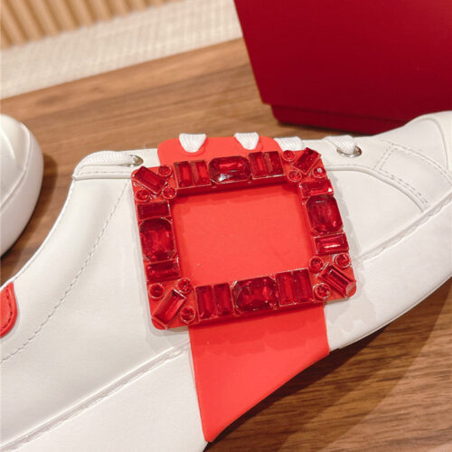 High Quality Luxury Roger Vivier New Diamond Buckle White Shoes – Style 74932 product detail