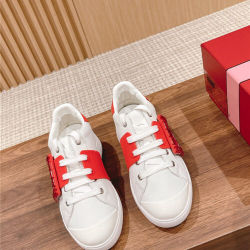 High Quality Luxury Roger Vivier New Diamond Buckle White Shoes – Style 74932 product detail