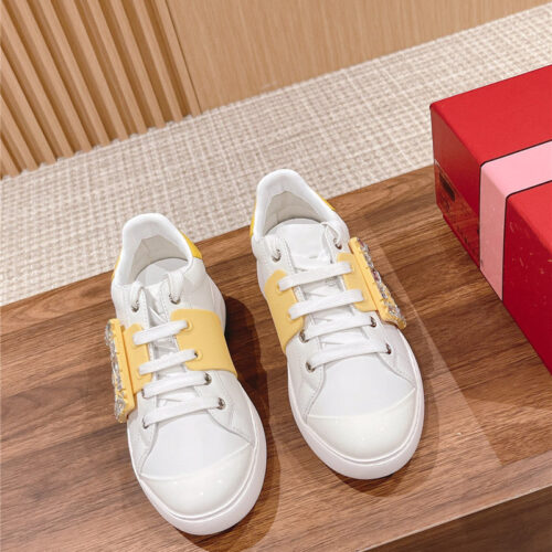 High Quality Luxury Roger Vivier New Diamond Buckle White Shoes – Style 73236 product detail