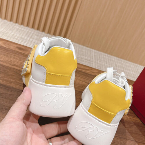 High Quality Luxury Roger Vivier New Diamond Buckle White Shoes – Style 73236 product detail