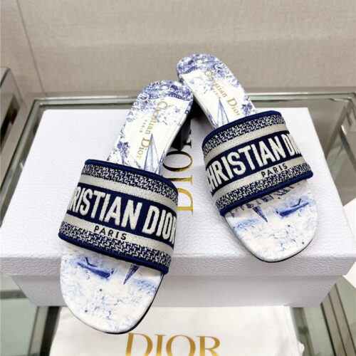 High Quality Luxury Dior Word Embroidery Slippers – Style 18790 alternate view